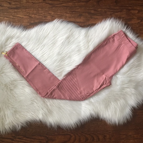 ❗️LAST❗️Mauve Moto Leggings - Picture 3 of 3